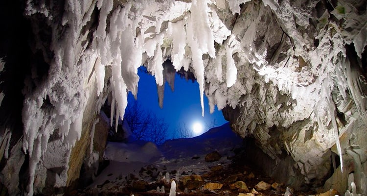 Пещеры древних медведей покажут на Урале
