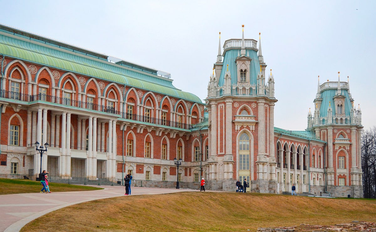 Большой дворец. Архитектор — М. Ф. Казаков. 1776—1796