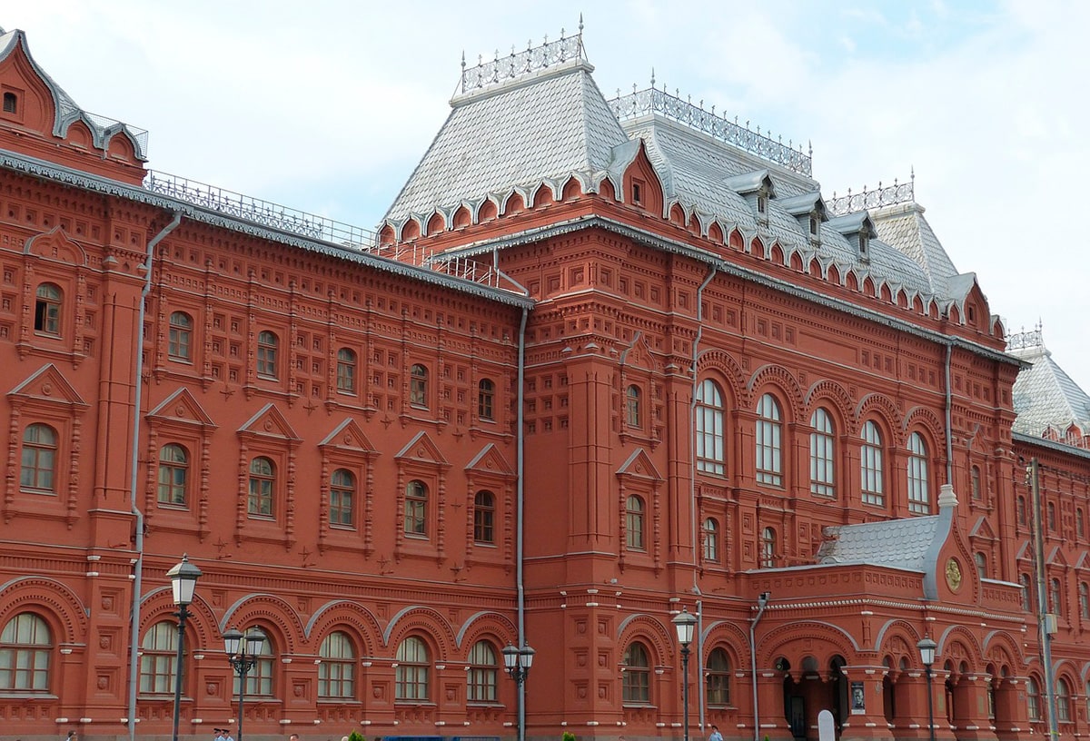 Государственный исторический музей. Построен в 1875—1881 годах