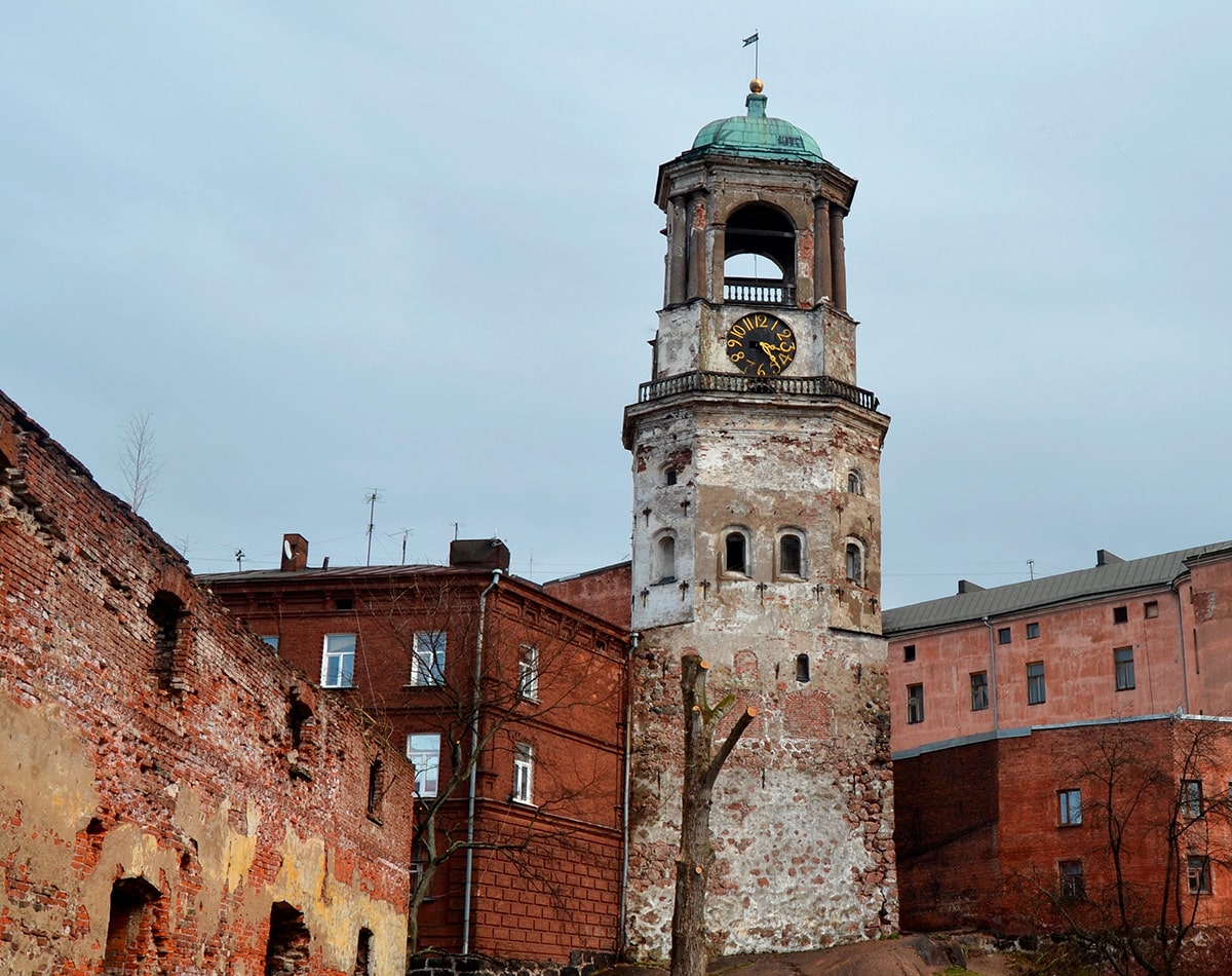 Часовая башня — башня в Выборге, доминанта Старого города, бывшая соборная колокольня.