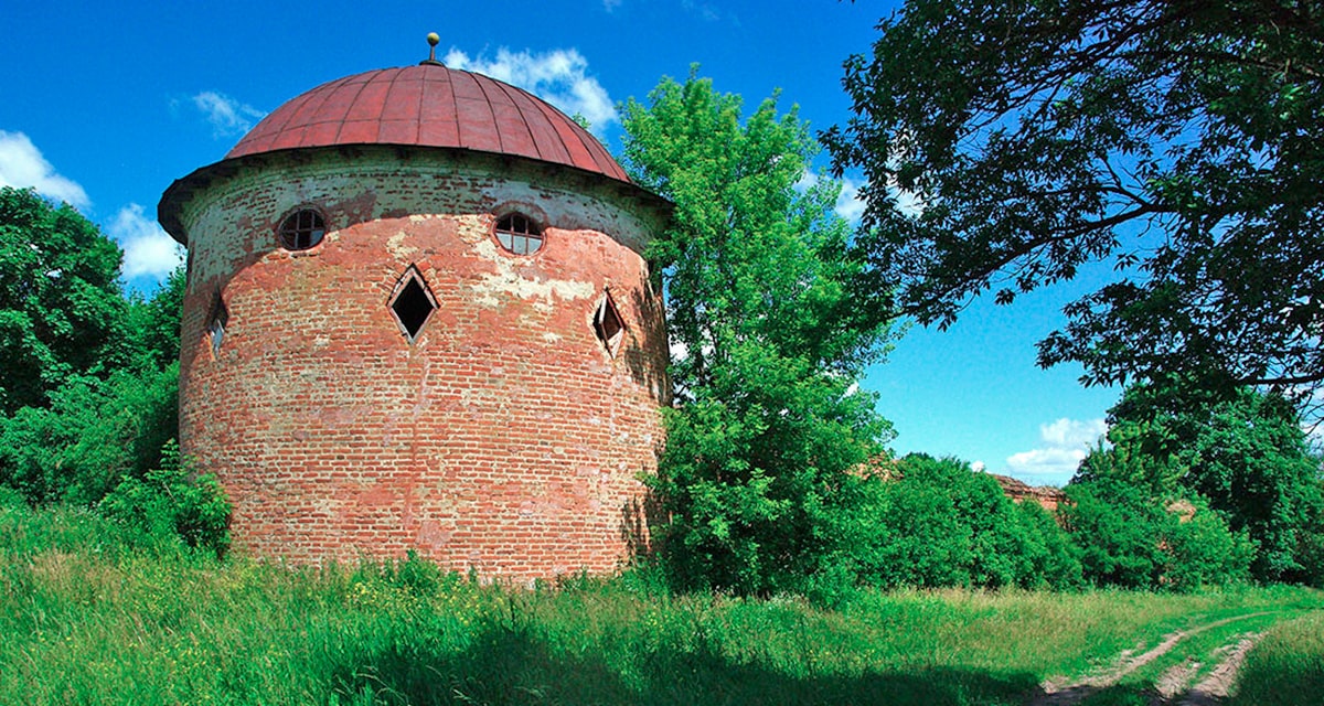 Сабуровская крепость: самая необычная русская усадьба