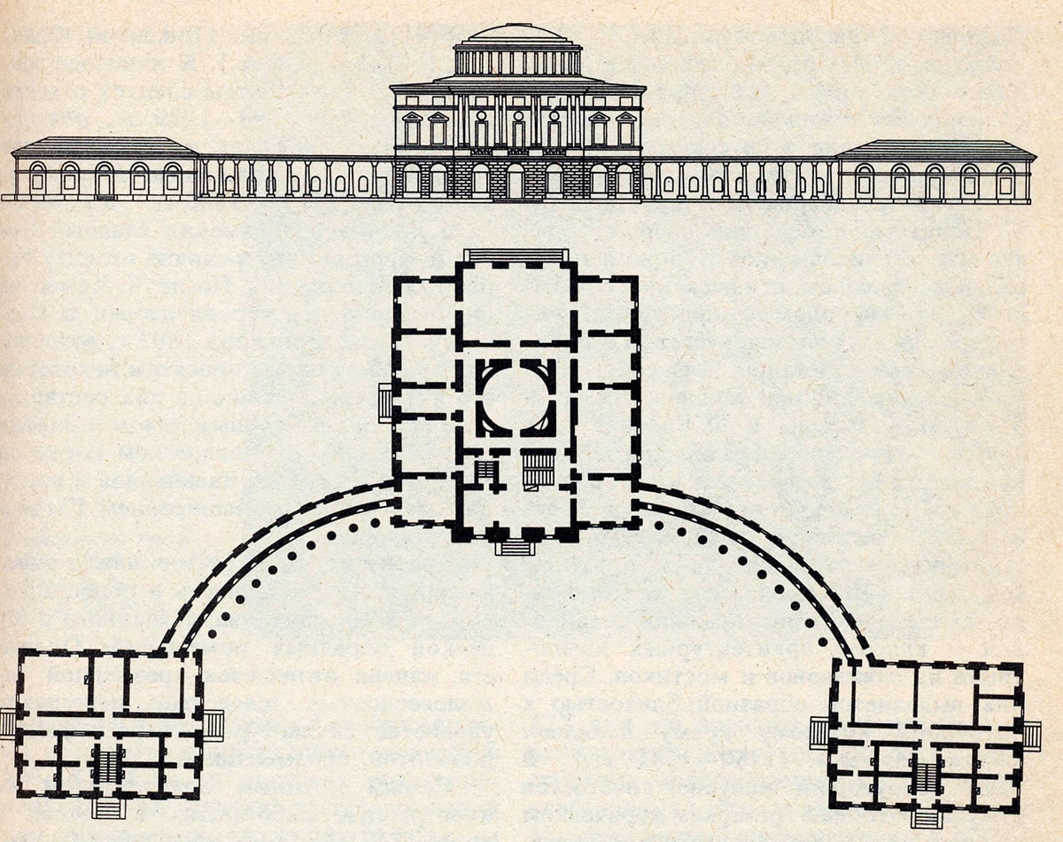 После коронации Павла в 1796 году дворец превратился в императорскую резиденцию и был перестроен и расширен архитектором Виченцо Бренна