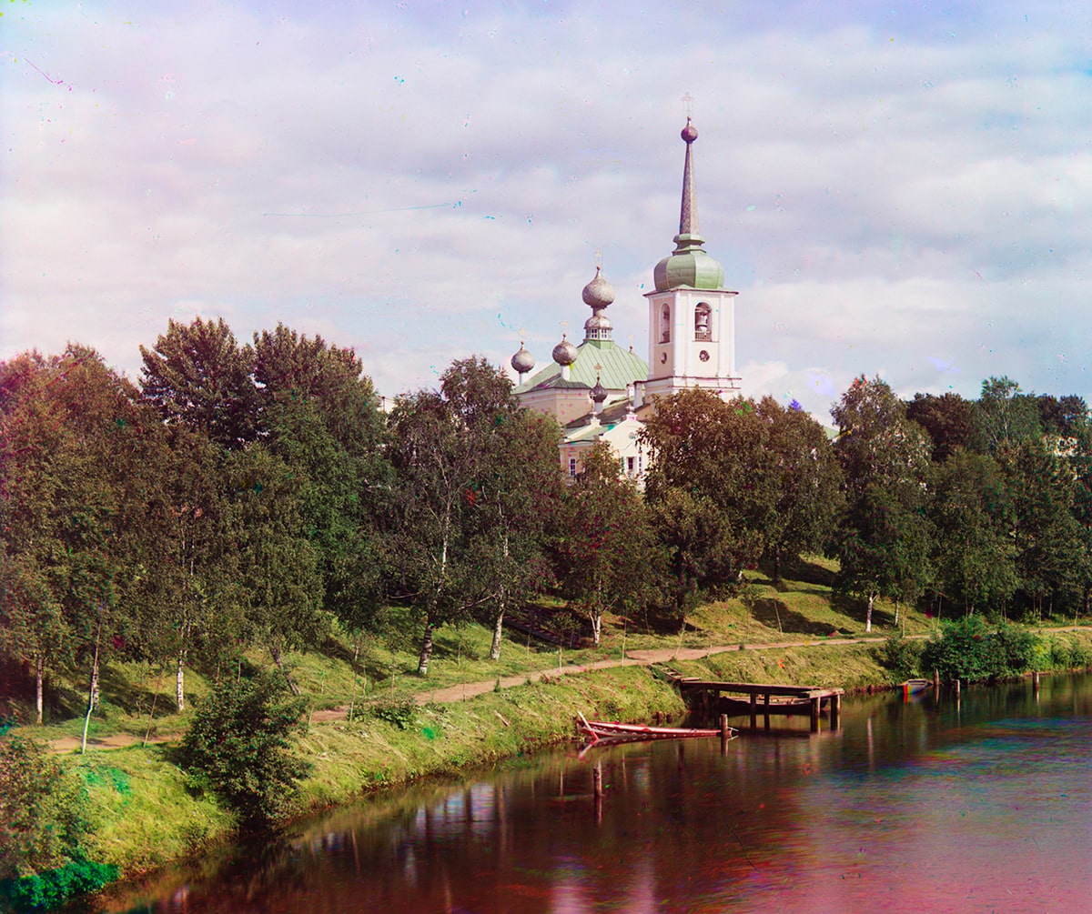 Воскресенский собор в Вытегре, вид с Сиверсова моста