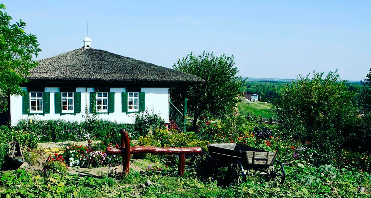 Хутор Старозолотовский стал самой красивой деревней России