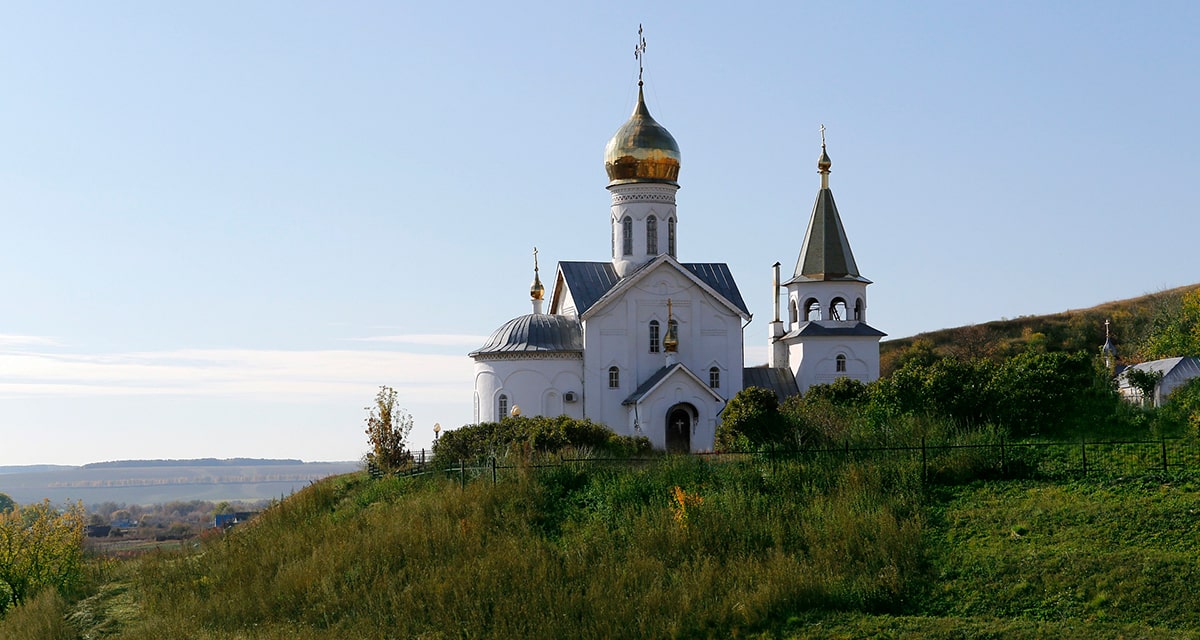 Холковское городище и подземный монастырь