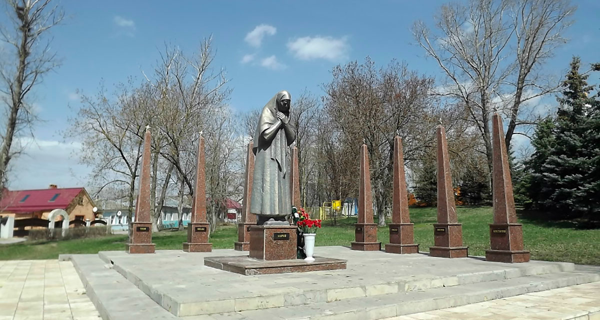 Памятник Матери Марии Фроловой